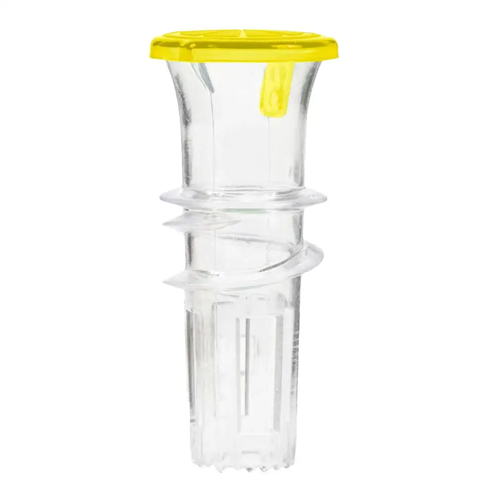 CitrusSnap™ – Manual Lemon & Lime Juicer with Lid