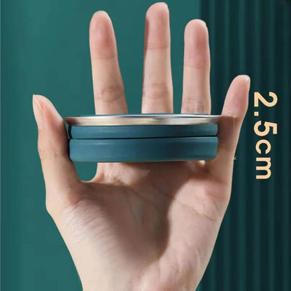 Sip Anywhere, Pack Everywhere – The Ultimate Space-Saving Travel Mug!
