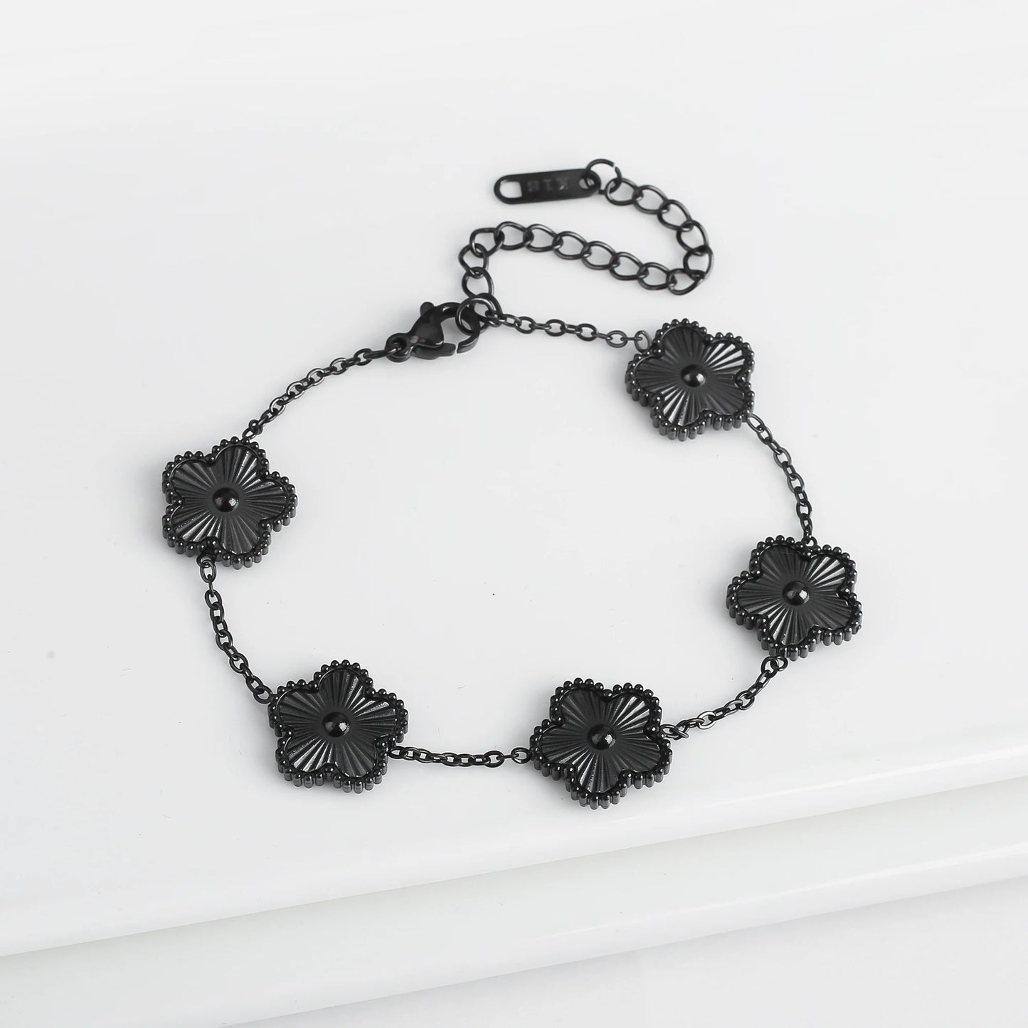 LuxeClover™ – Pulsera de acero inoxidable de cinco hojas para mujer 